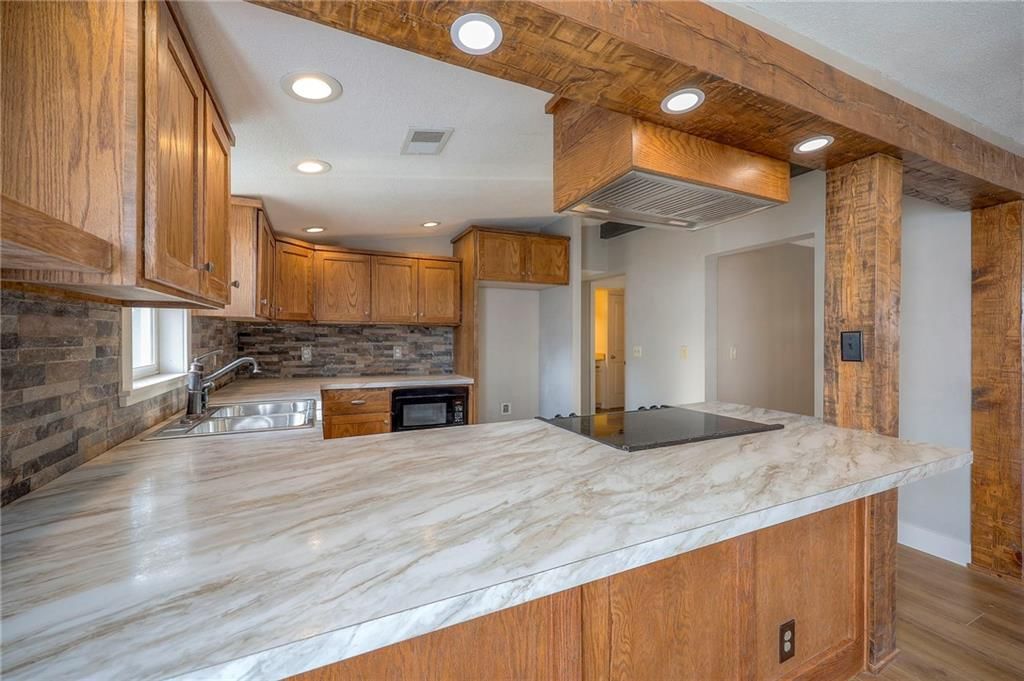 25 Newberry Drive — photo 10