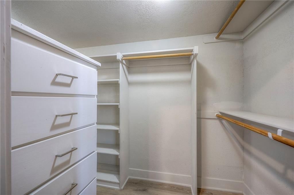 25 Newberry Drive — photo 18