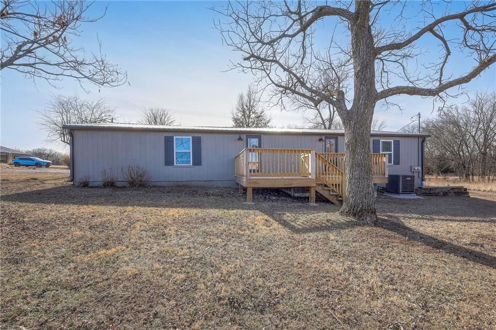 25 Newberry Drive — photo 32