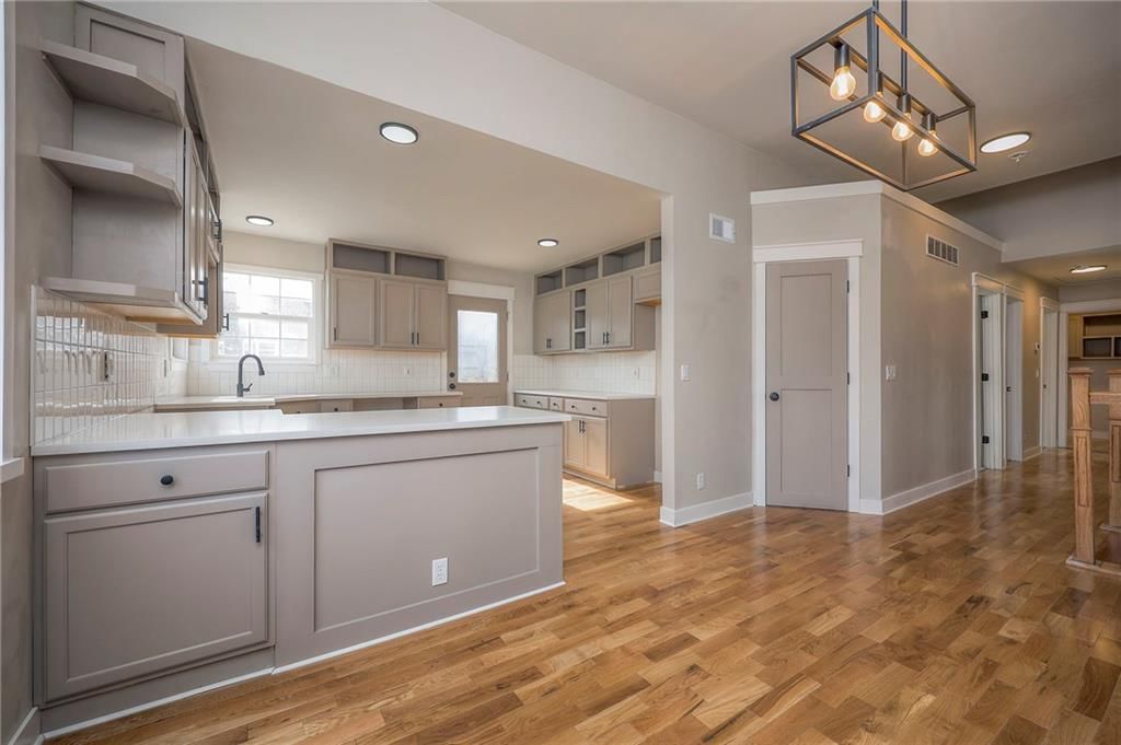 21811 W 51st Street — photo 7
