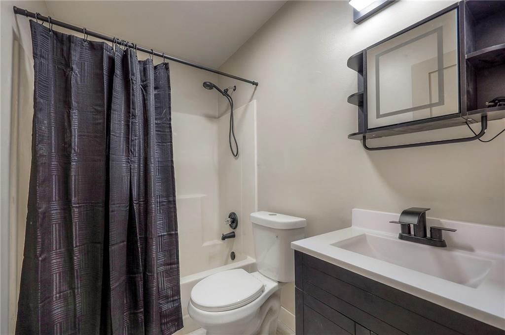 21811 W 51st Street — photo 11