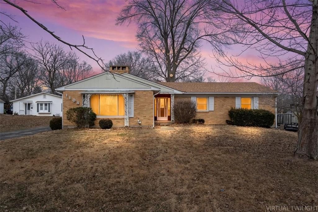 1104 W 27th Street S, Independence, MO