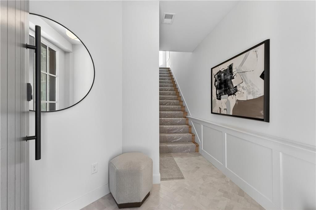 2106 W 86th Way — photo 2