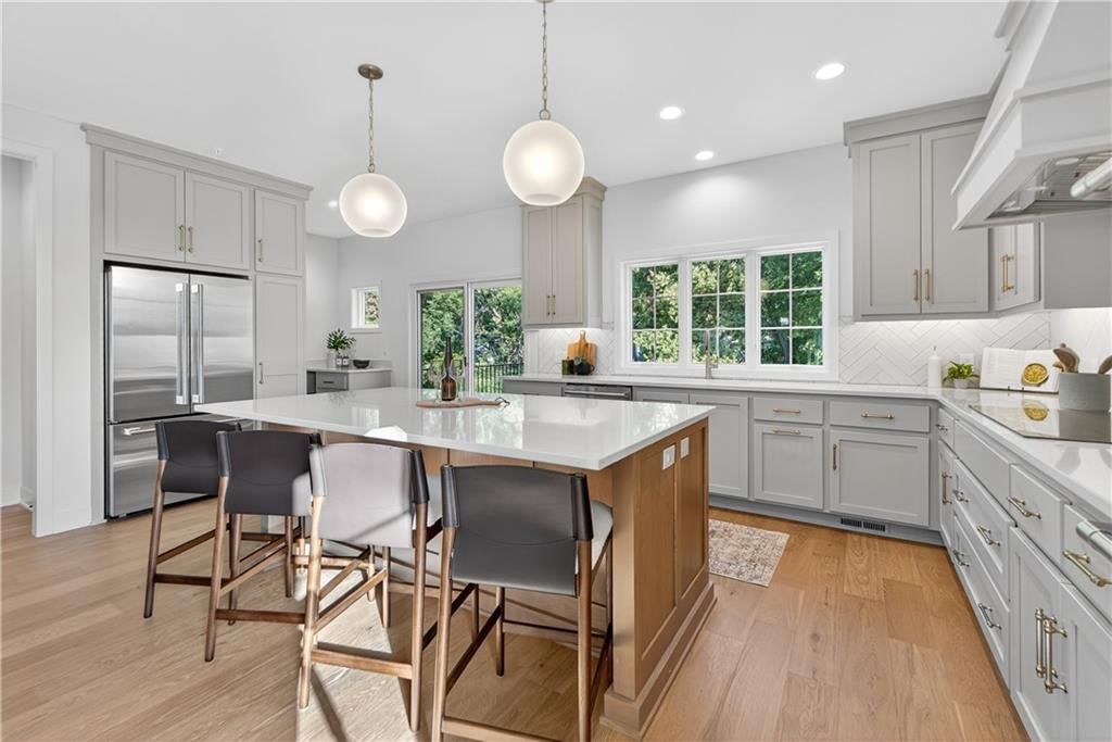 2106 W 86th Way — photo 3