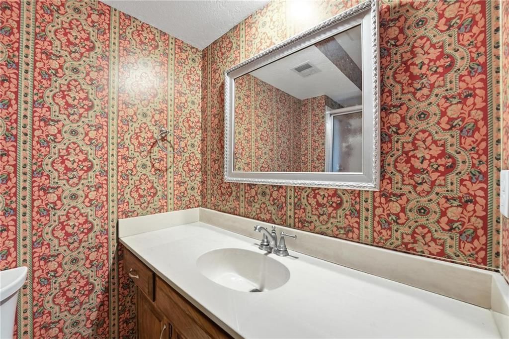 11006 W 120TH Street — photo 37