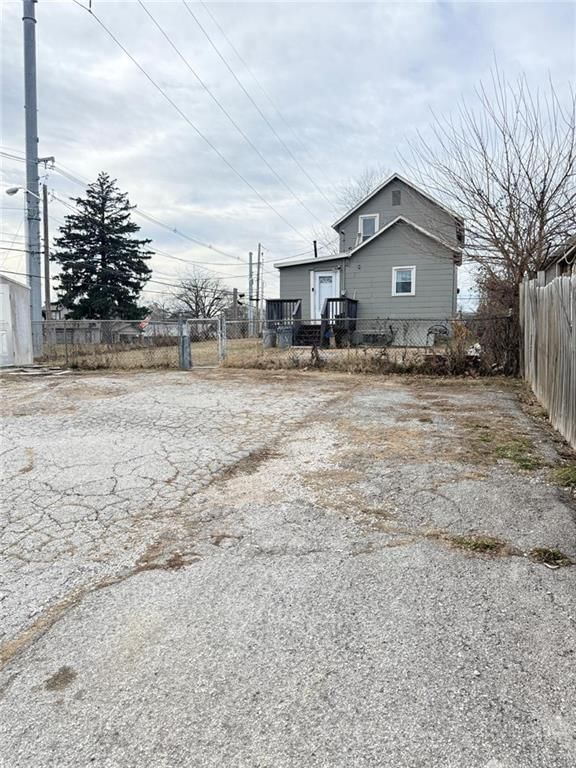 1841 S Valley Street — photo 28