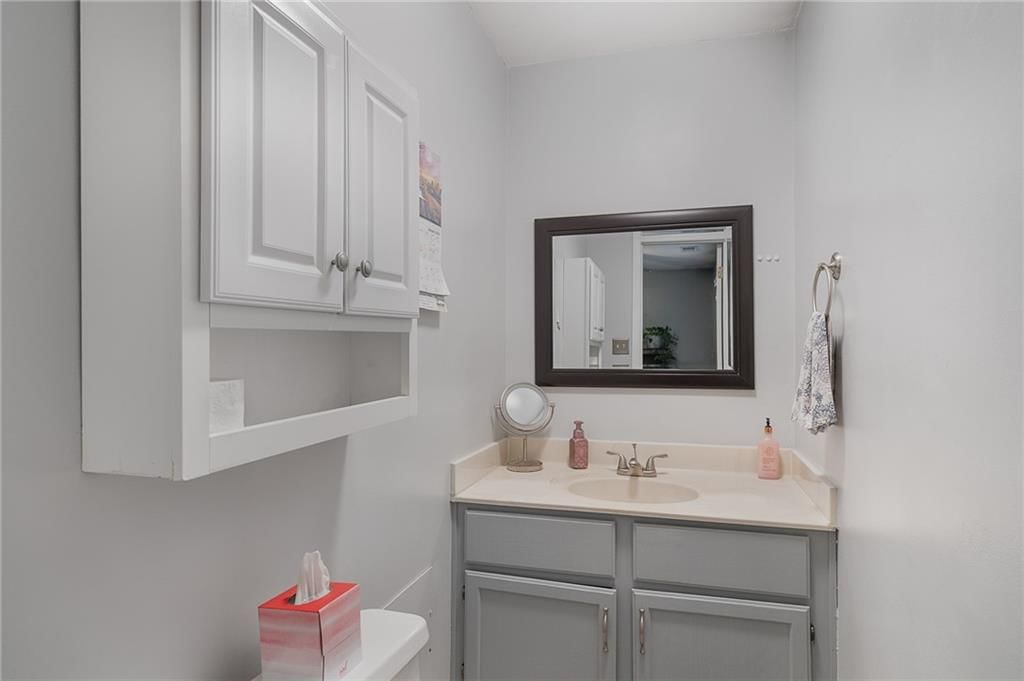 816 NE Pollard Street — photo 36