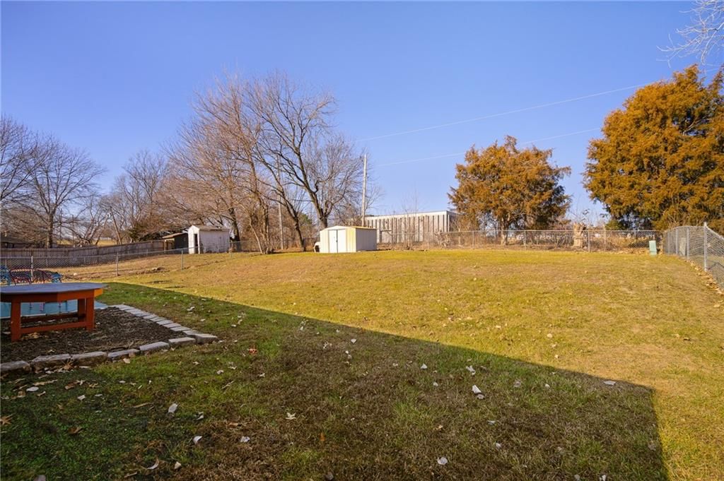 816 NE Pollard Street — photo 40
