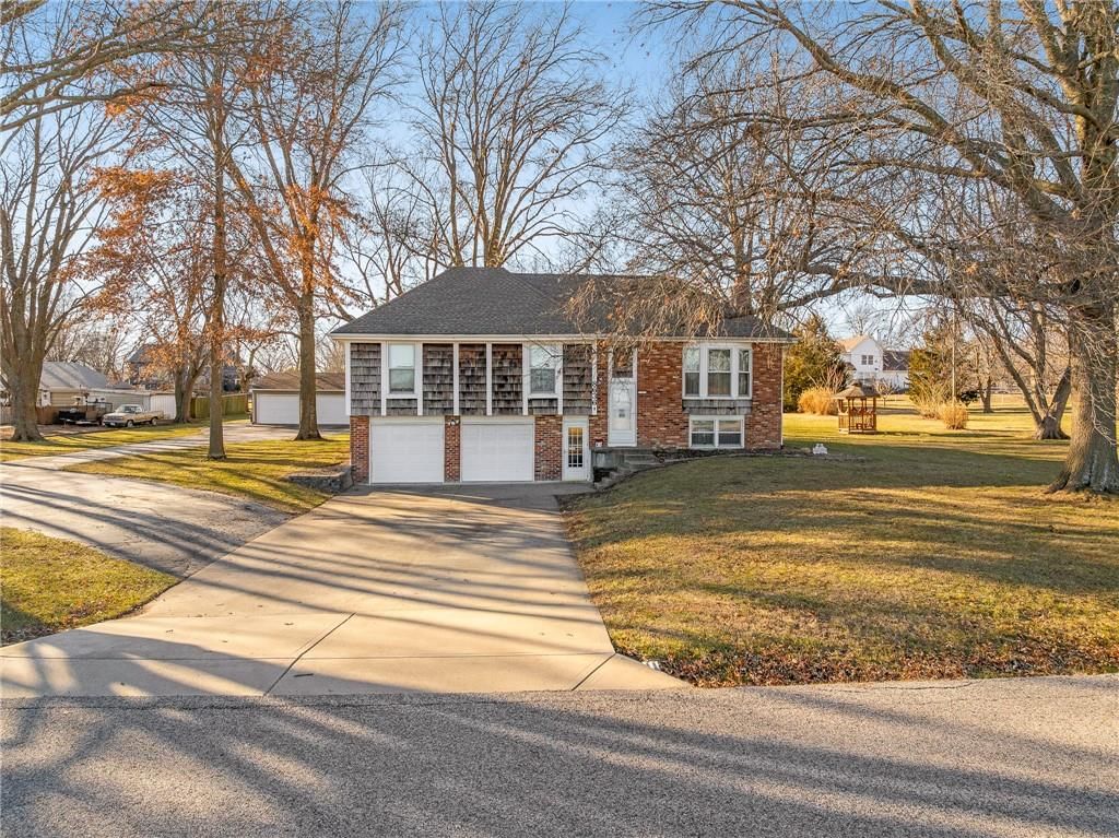 8636 Cedar Niles Road — photo 2