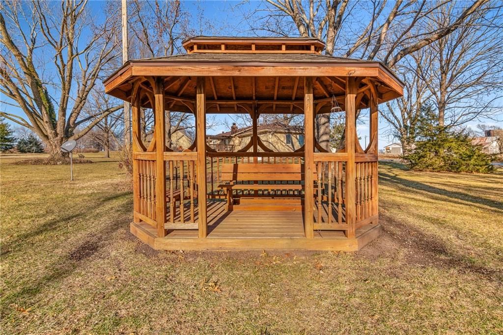 8636 Cedar Niles Road — photo 53