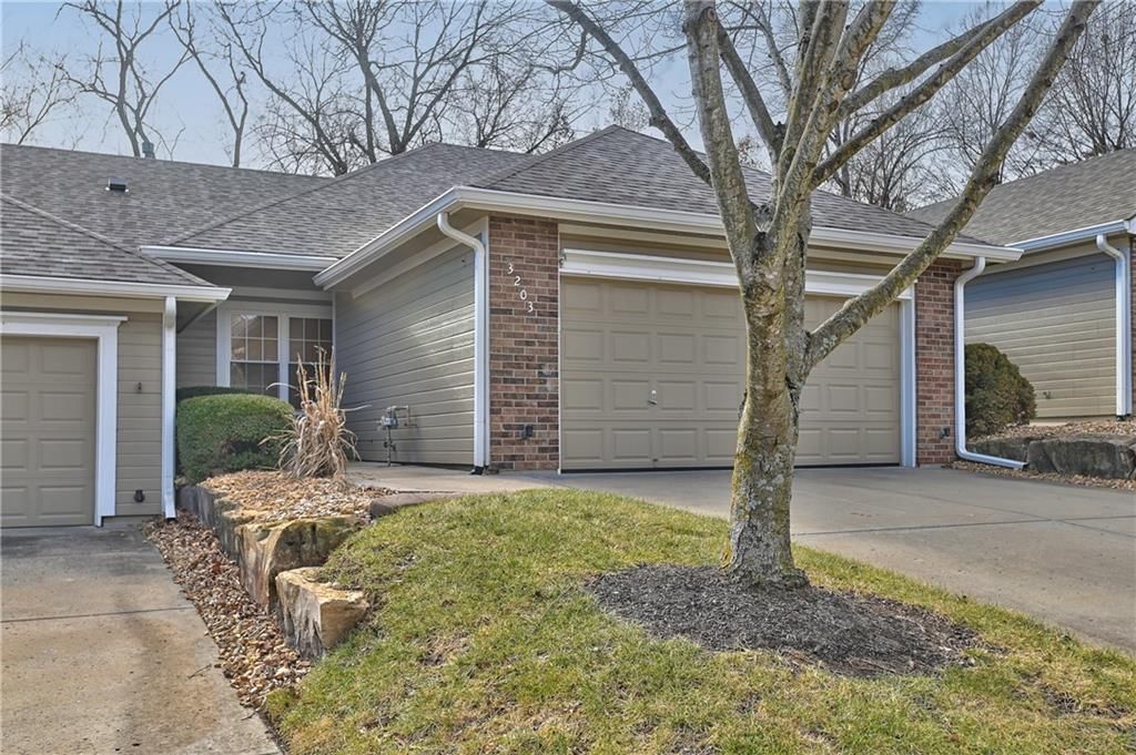 3203 NW 67th Street, Kansas City, MO