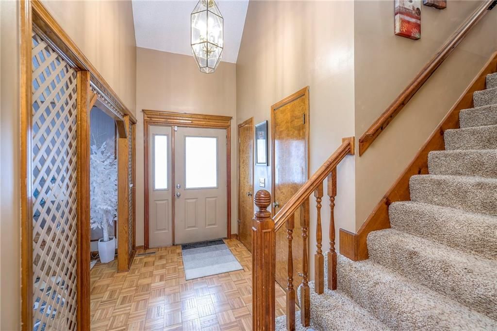 15813 W 147th Terrace — photo 4