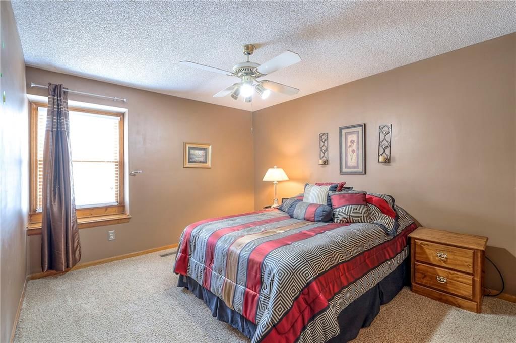 15813 W 147th Terrace — photo 30