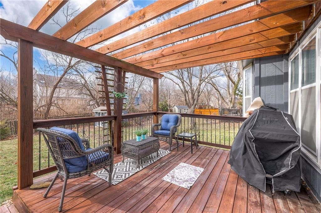 15813 W 147th Terrace — photo 34