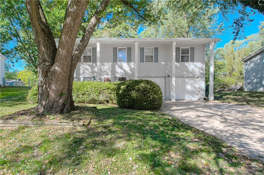 404 NE Castle Drive — photo 25
