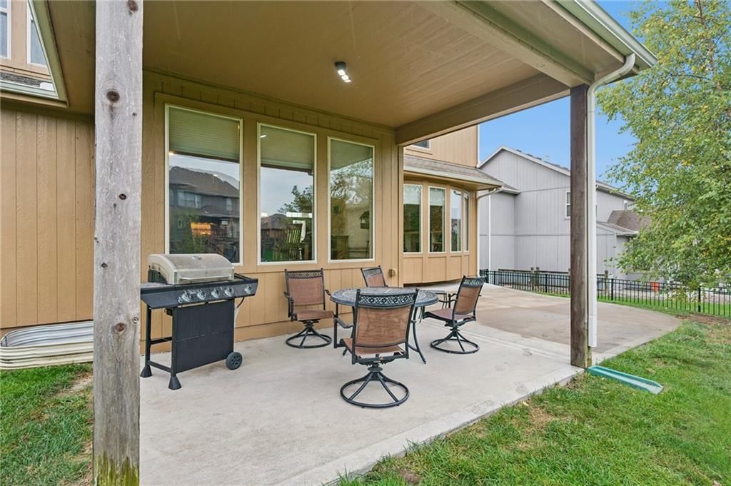 2210 NE 111th Street — photo 40