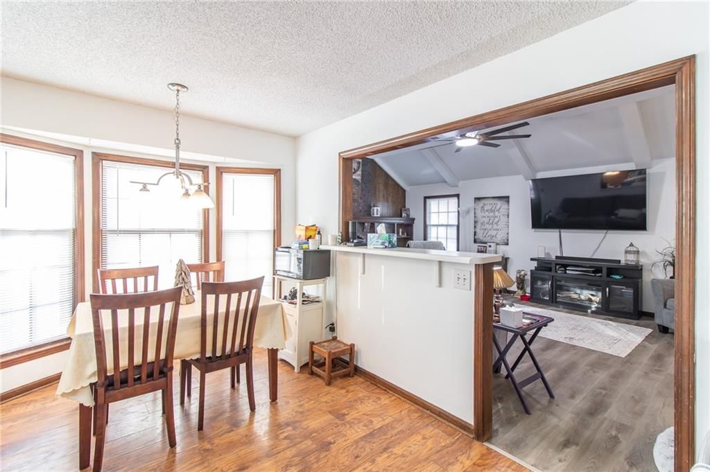 212 SE Mount Vernon Drive — photo 6