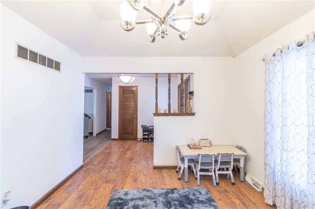212 SE Mount Vernon Drive — photo 9