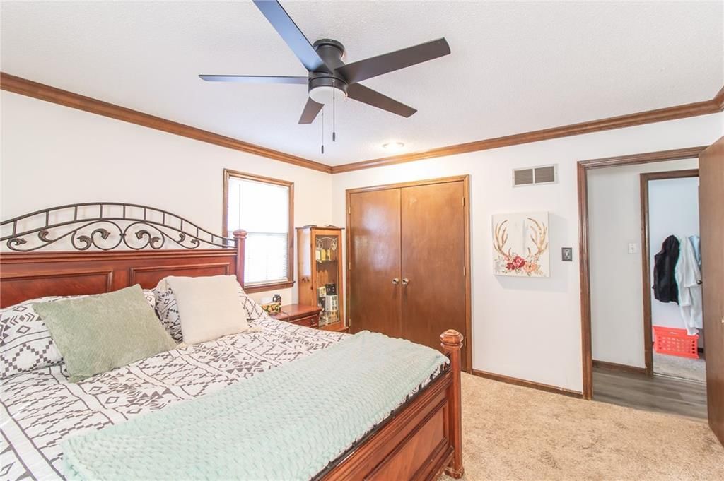 212 SE Mount Vernon Drive — photo 12