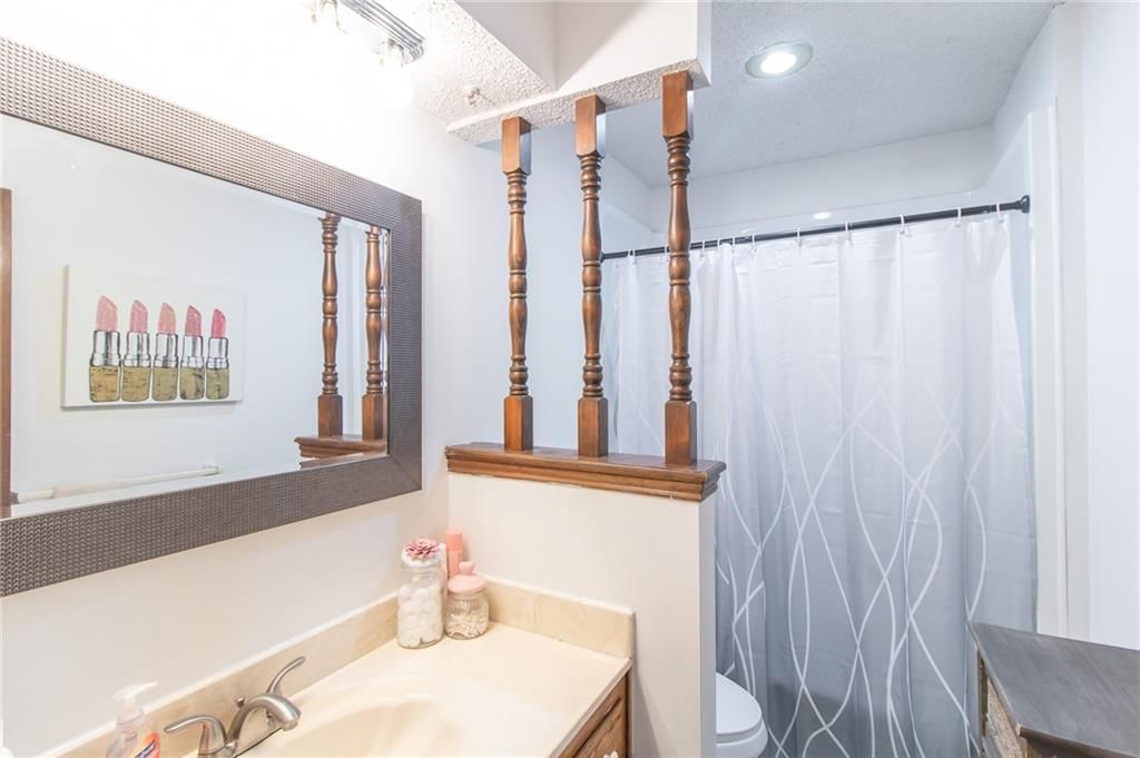 212 SE Mount Vernon Drive — photo 16