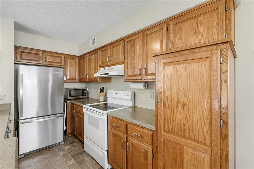 7204 W 155th Street — photo 11