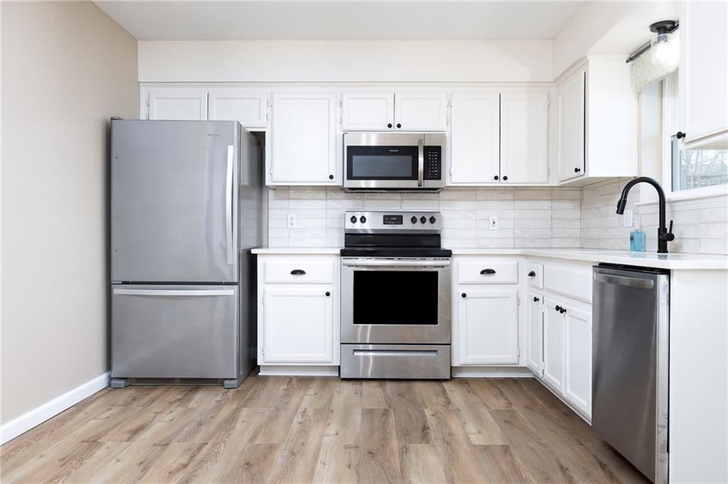702 N Grove Street — photo 11