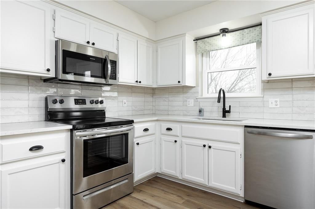 702 N Grove Street — photo 12