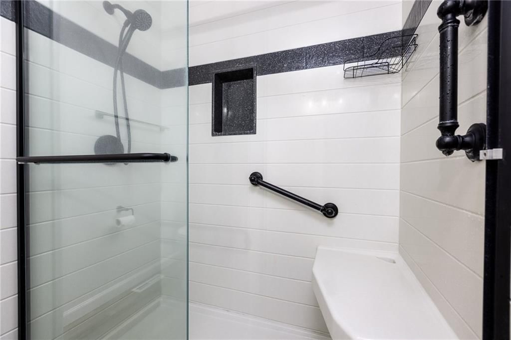702 N Grove Street — photo 21