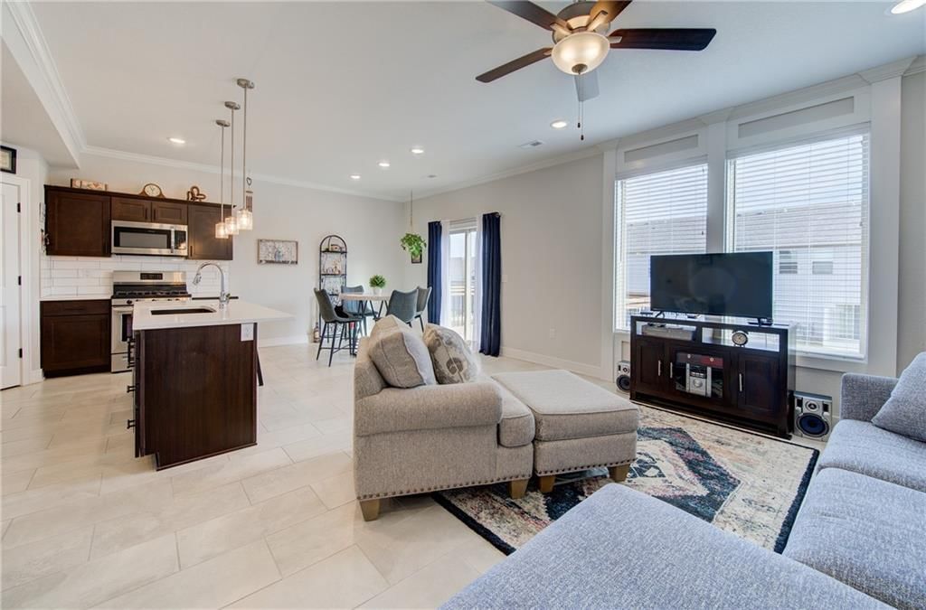 7389 Grand Slam Street — photo 8