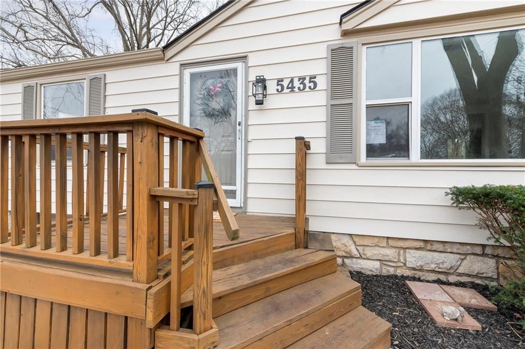 5435 Flint Street — photo 9