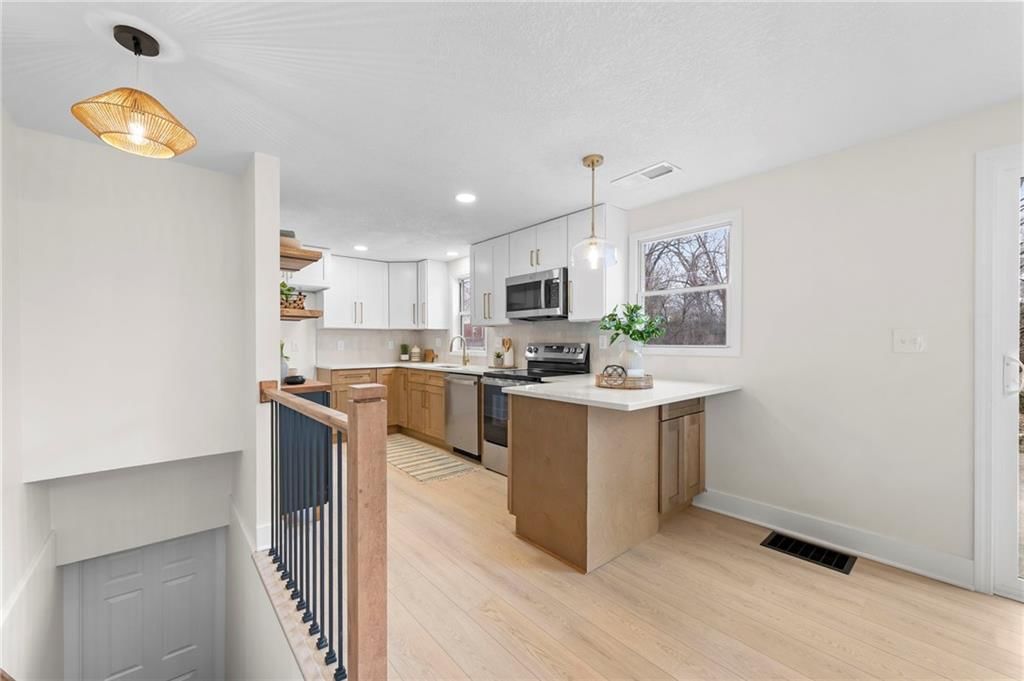 5435 Flint Street — photo 15