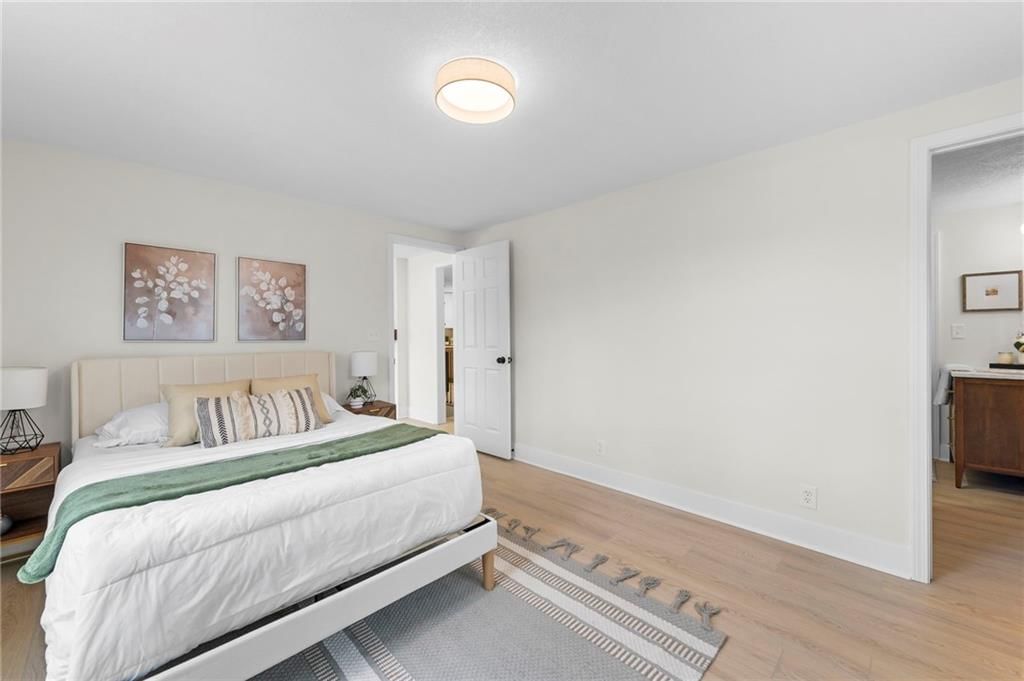 5435 Flint Street — photo 19