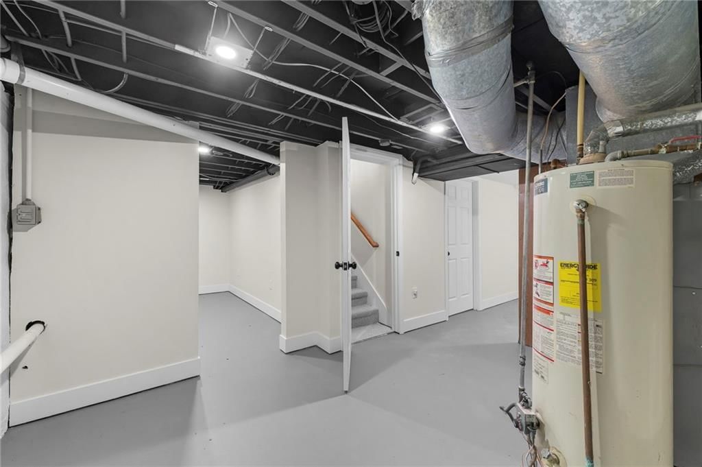 5435 Flint Street — photo 31