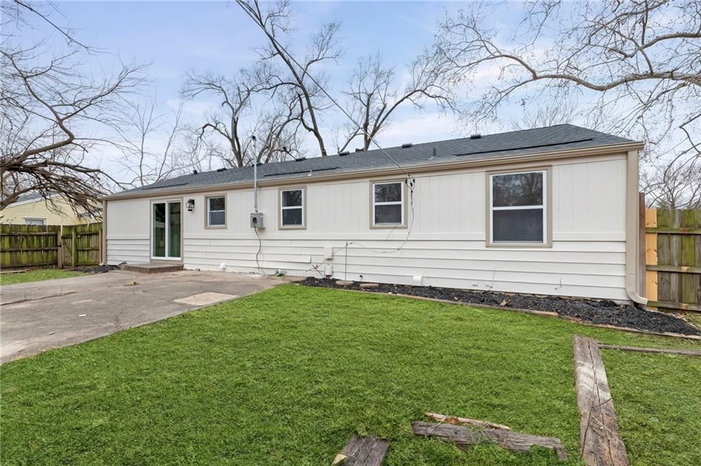 5435 Flint Street — photo 32