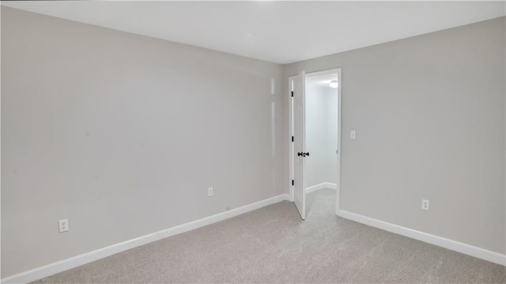 13709 S EDINBURGH Street — photo 24