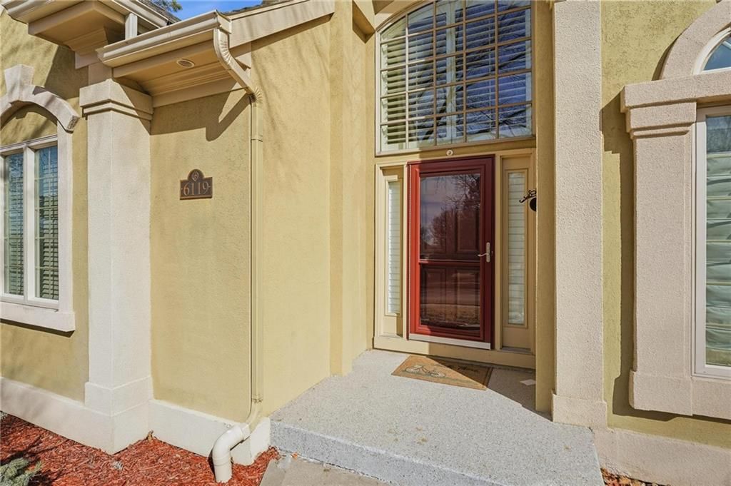 6119 S National Drive — photo 3