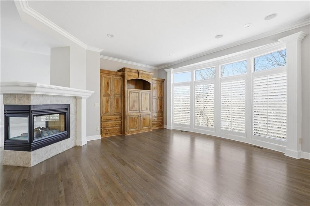 6119 S National Drive — photo 18