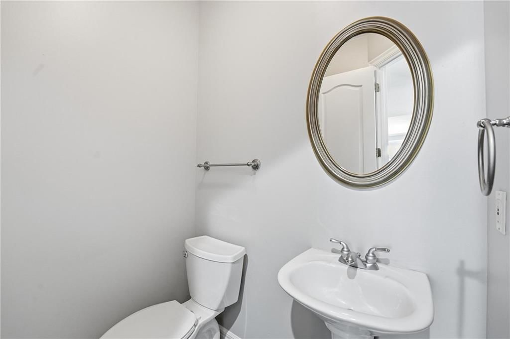 6119 S National Drive — photo 22
