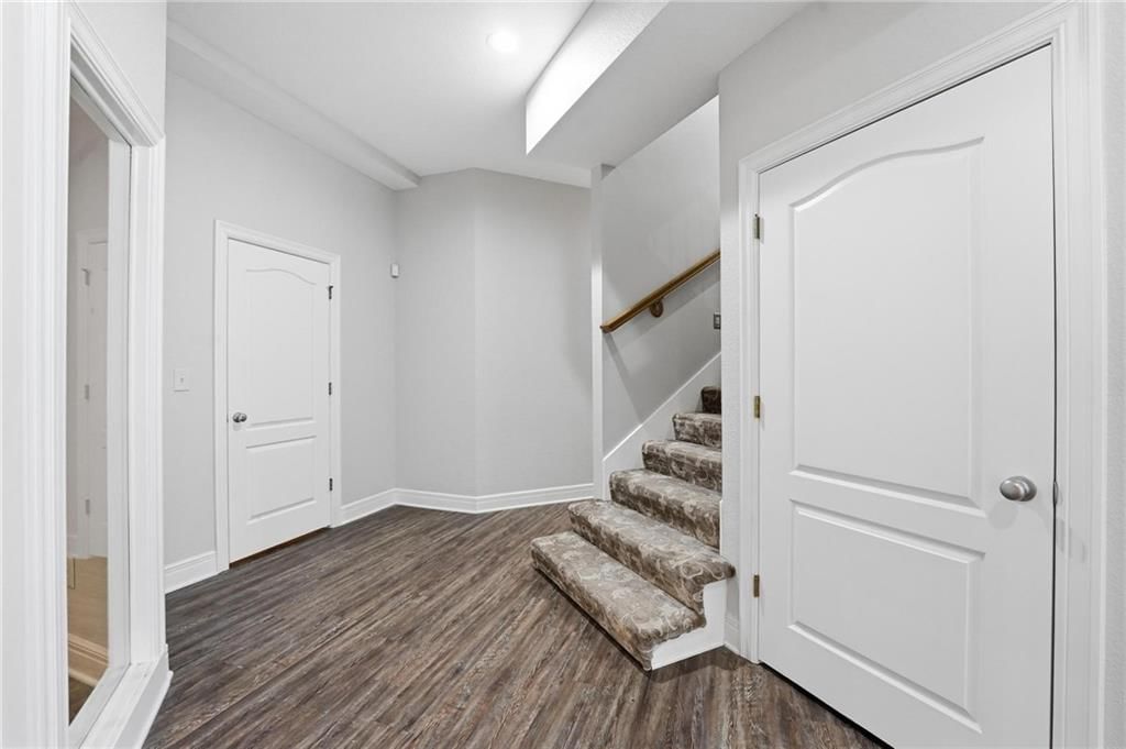 6119 S National Drive — photo 42