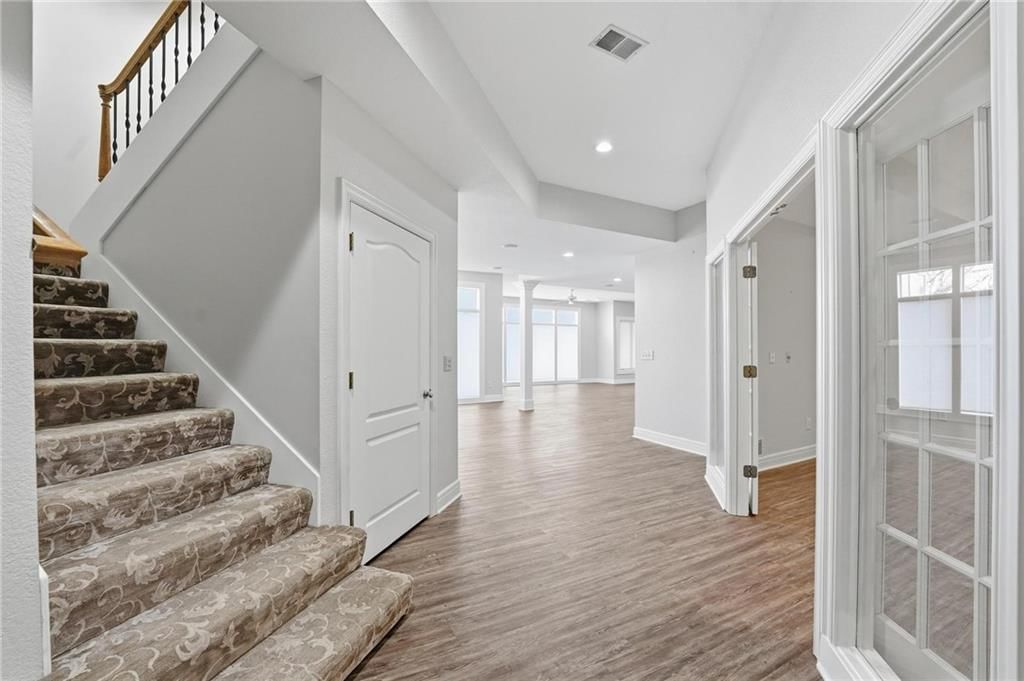 6119 S National Drive — photo 43