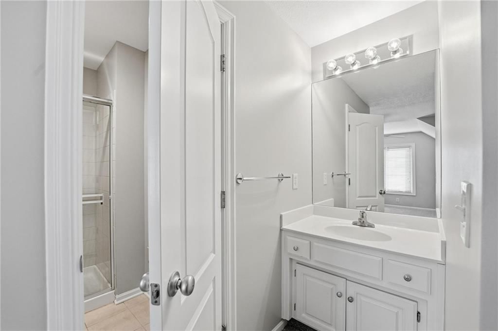 6119 S National Drive — photo 59