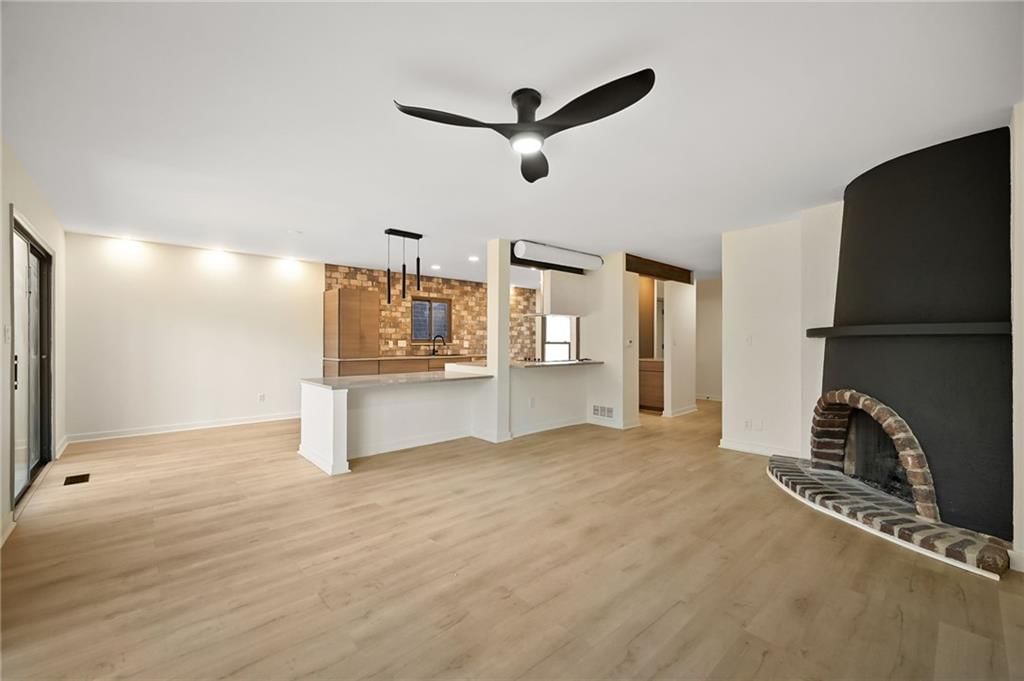10208 Robinson Street — photo 9