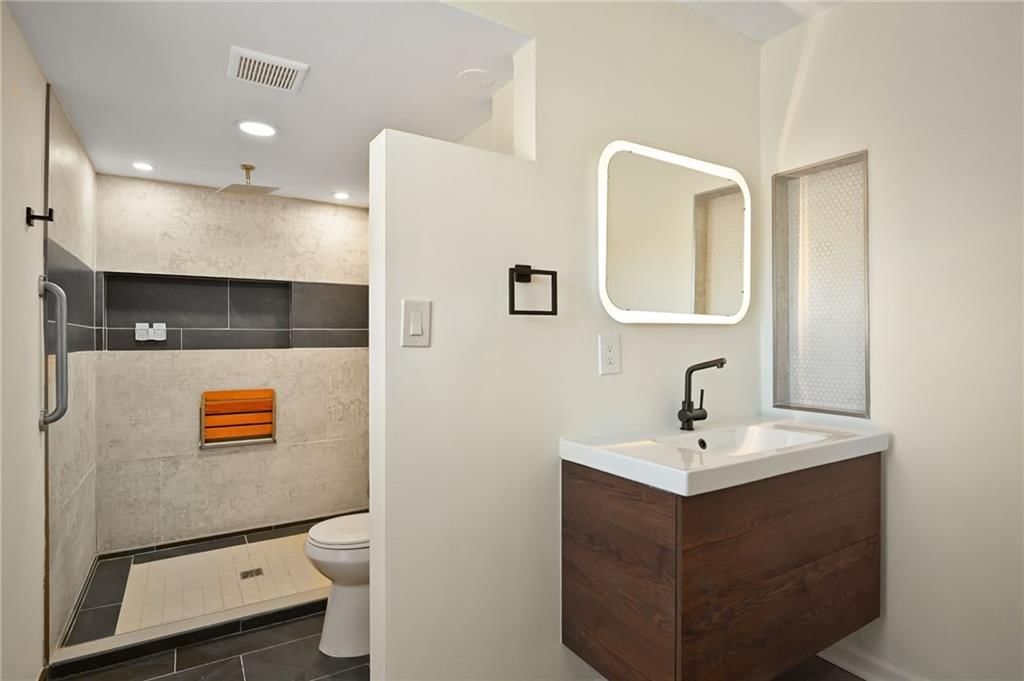 10208 Robinson Street — photo 15