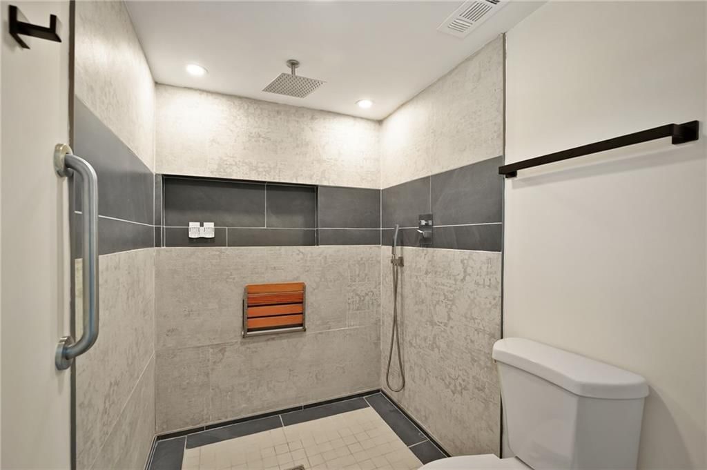 10208 Robinson Street — photo 16