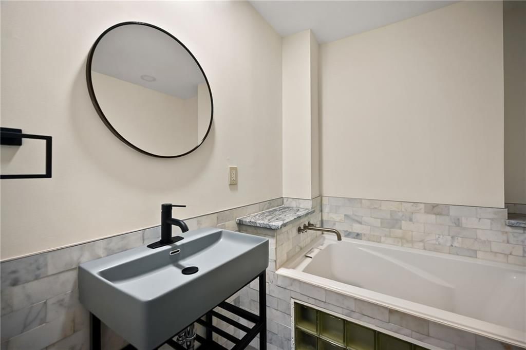 10208 Robinson Street — photo 20