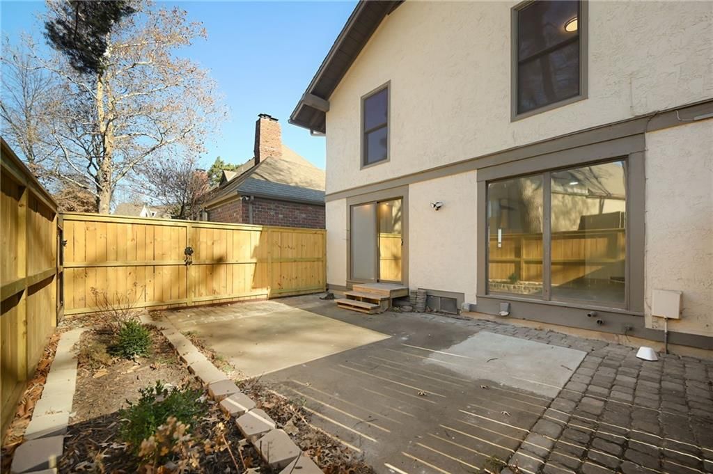 10208 Robinson Street — photo 22