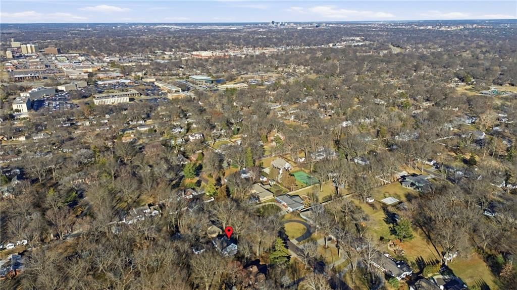 6724 Broadmoor Street — photo 50
