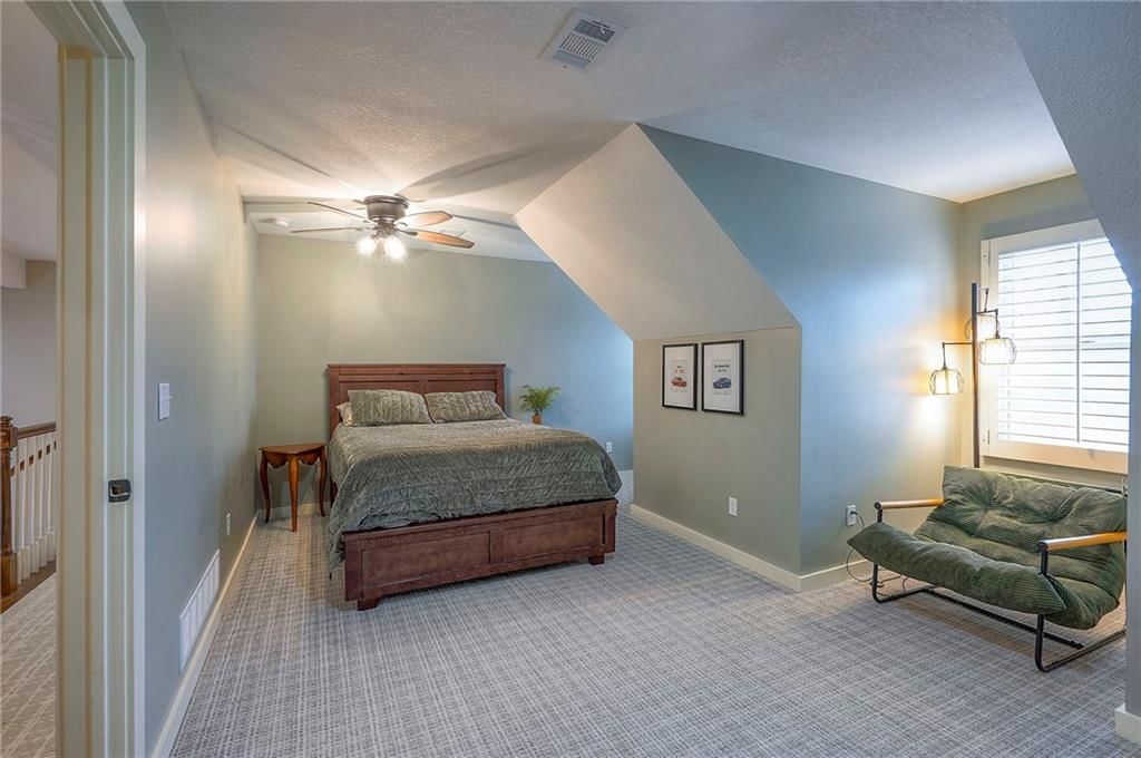 19535 Birch Street — photo 36
