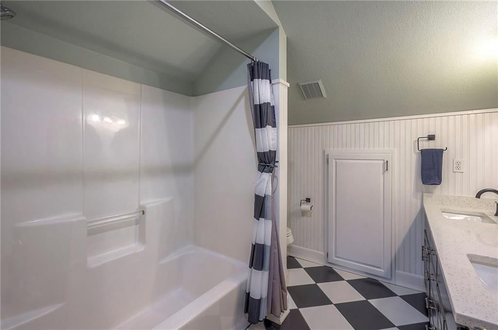 19535 Birch Street — photo 38
