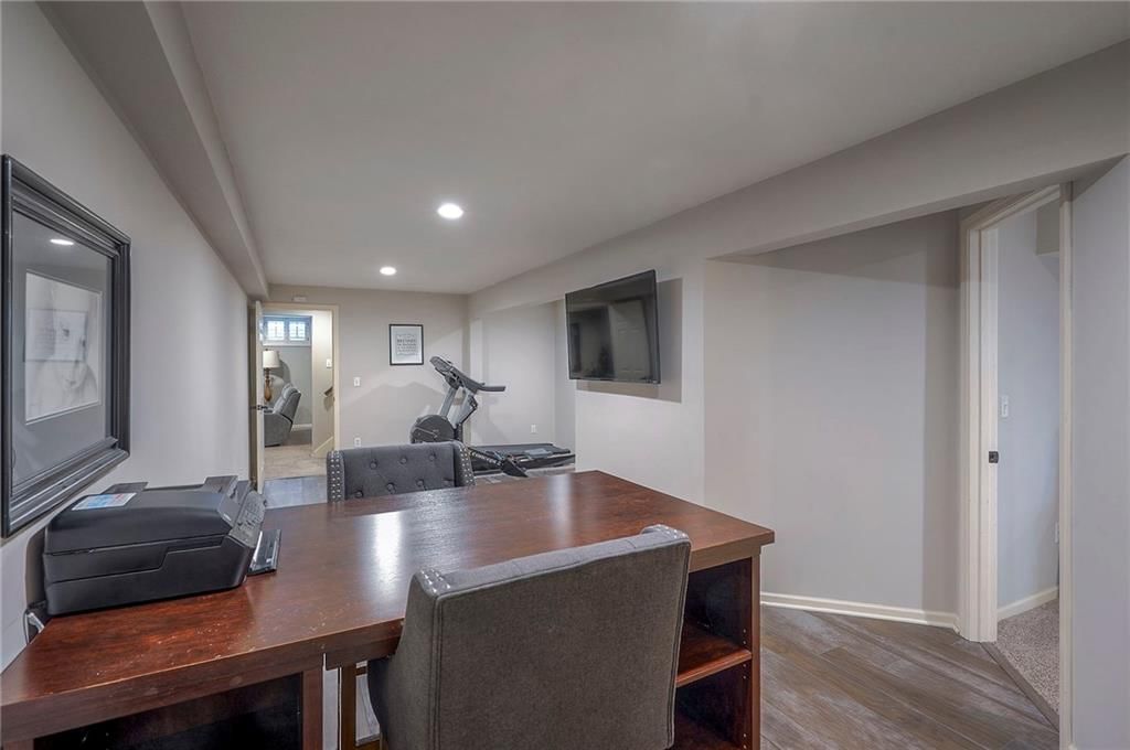 19535 Birch Street — photo 44